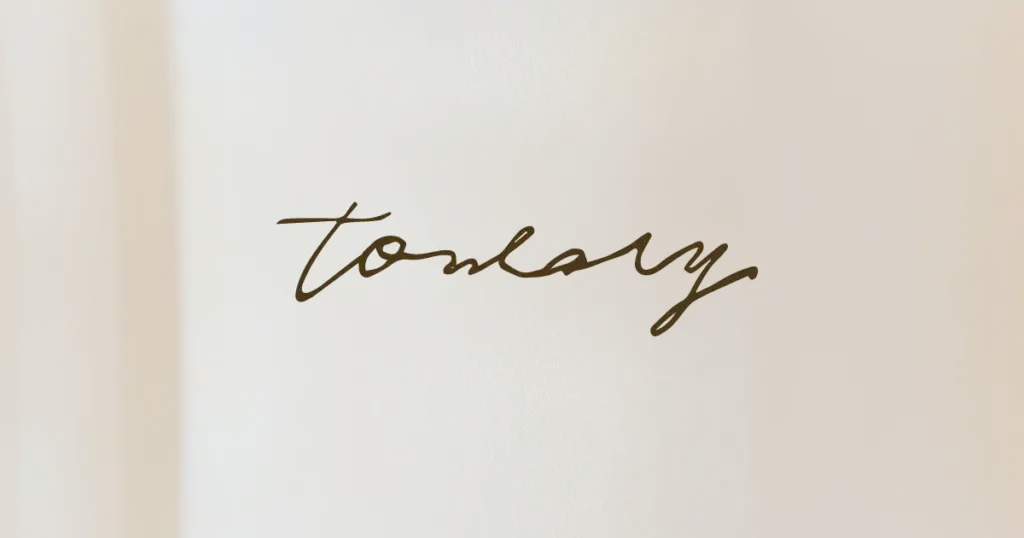 アクセサリー作家　towary様のロゴデザイン